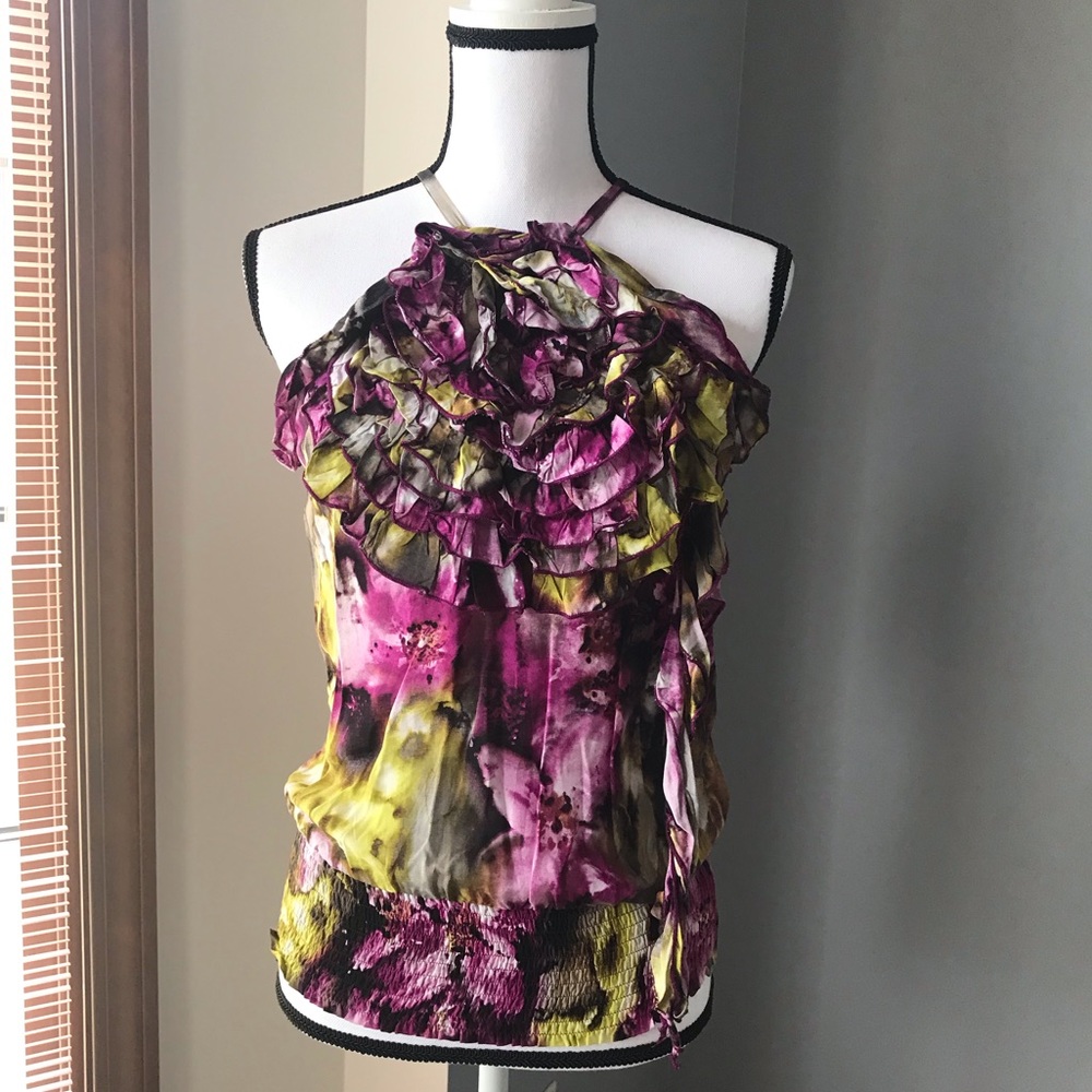 Beautiful Ruffled Top! Love the colors!